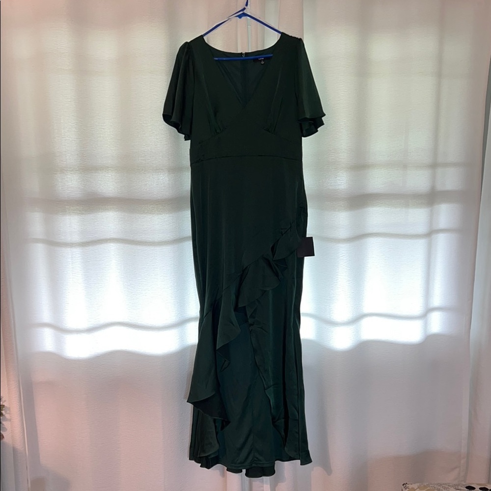 Elegant Green Maxi Dress